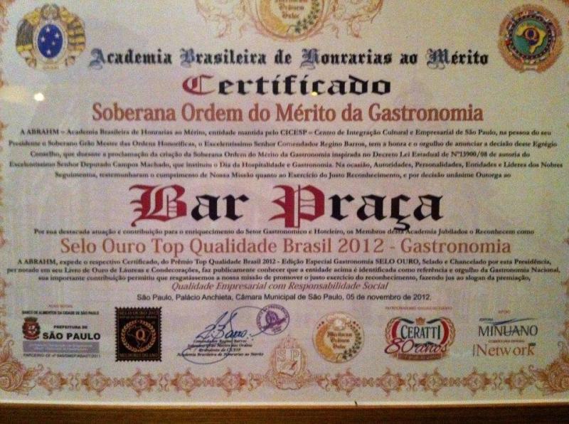 Certificado Selo Ouro Top Qualidade Brasil 2012 na categoria Gastronomia para o Bar Praça